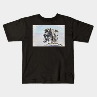 Tree winter landscape / Maléa is looking for the goblin - children's book WolfArt Kids T-Shirt